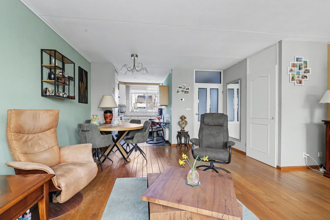 Photo 8 of Van der Veerlaan 5