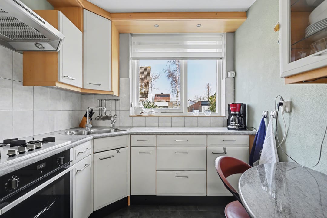 Photo 11 of Van der Veerlaan 5