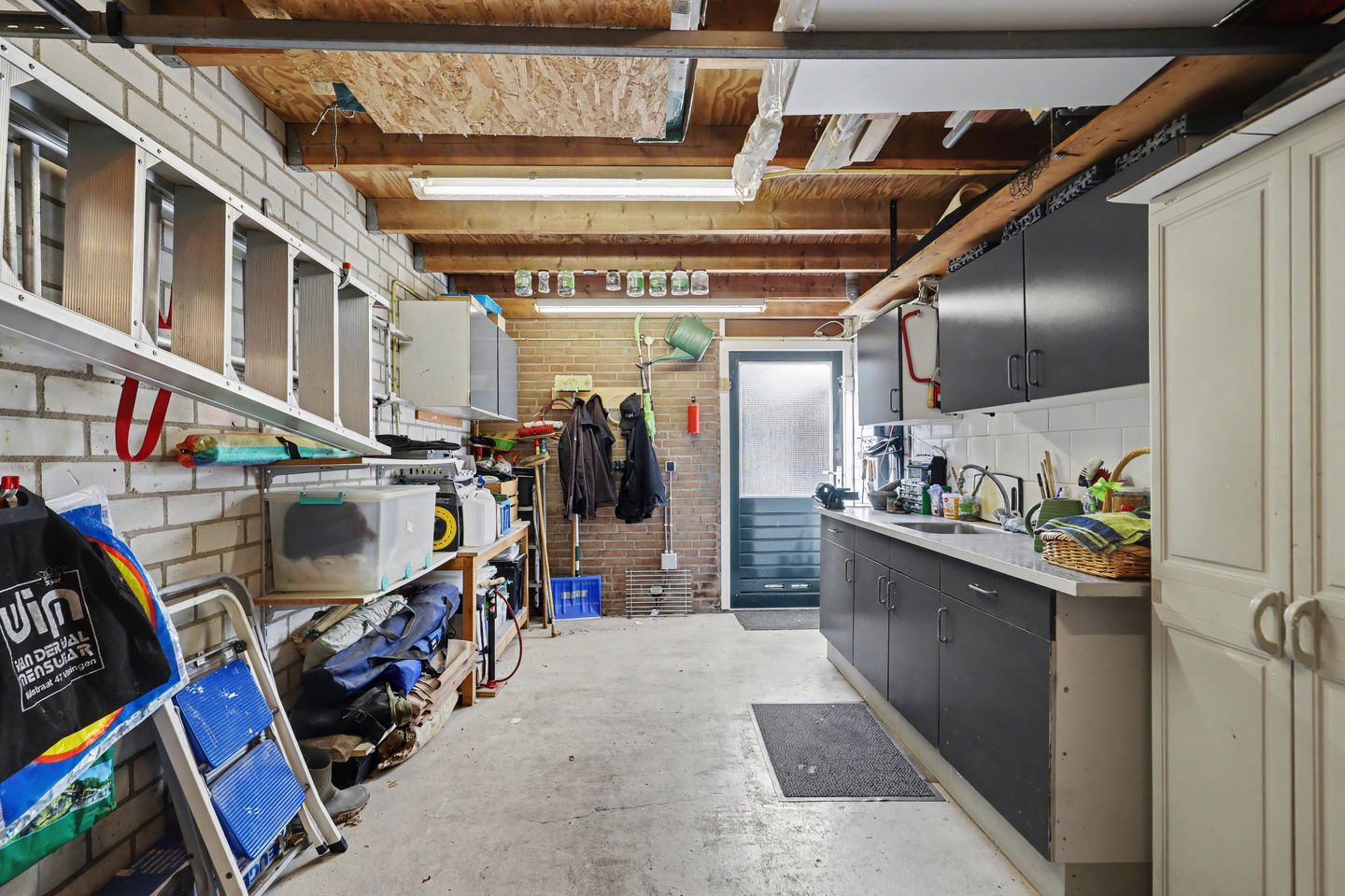 Photo 25 of Van der Veerlaan 5