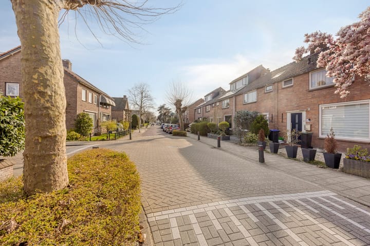 Foto 4 van Emmastraat 5