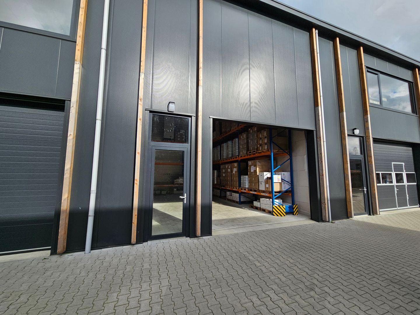 View photo 2 of Zonnehorst 13-e