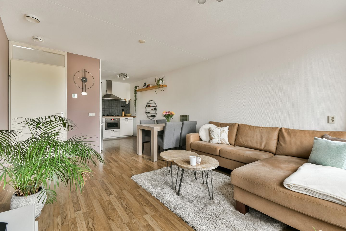 Photo 4 of P. Hans Frankfurthersingel 98