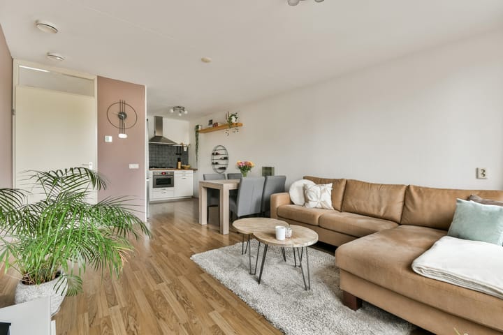 Photo 4 of P. Hans Frankfurthersingel 98