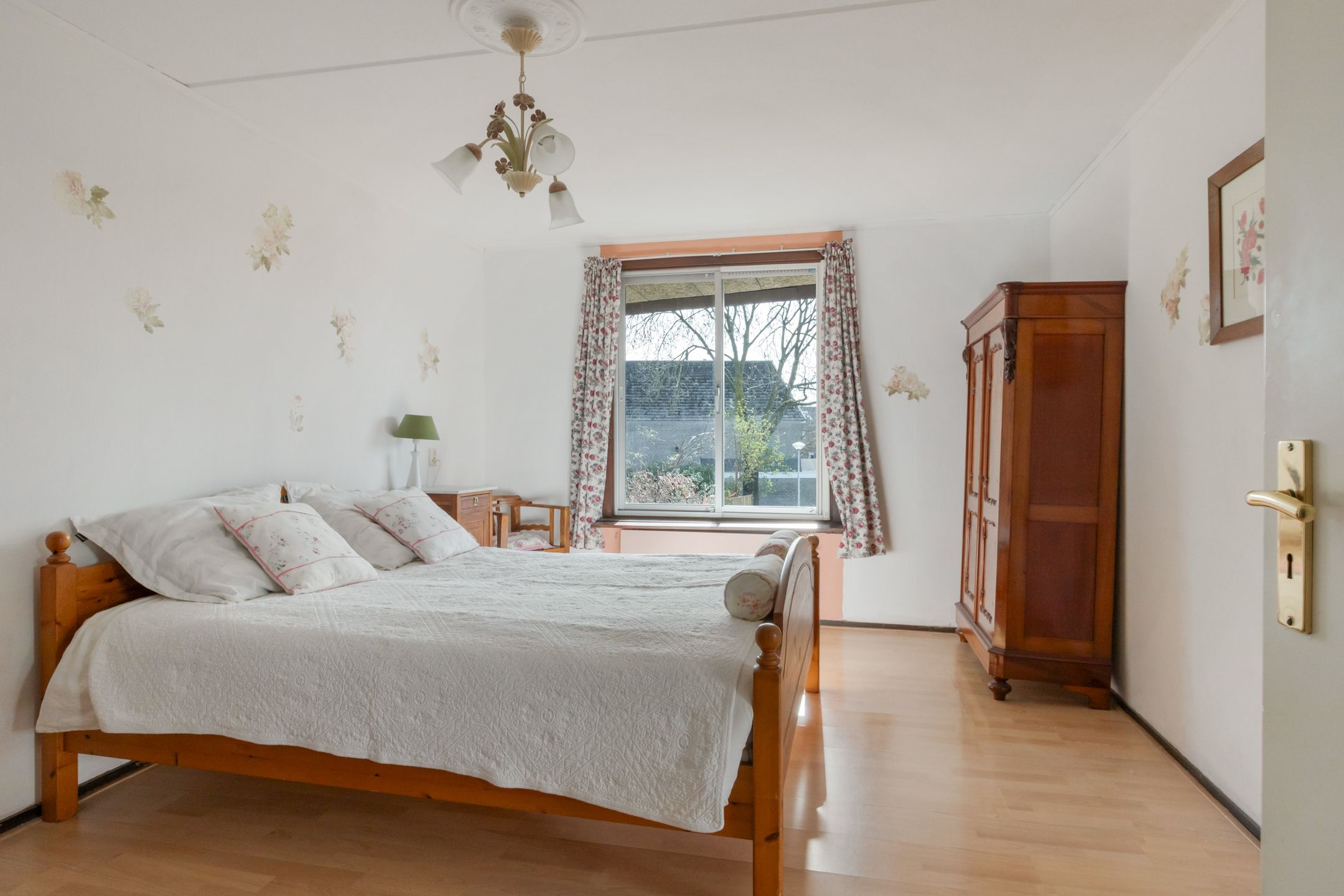 Foto 3 van Zwanebloem 34