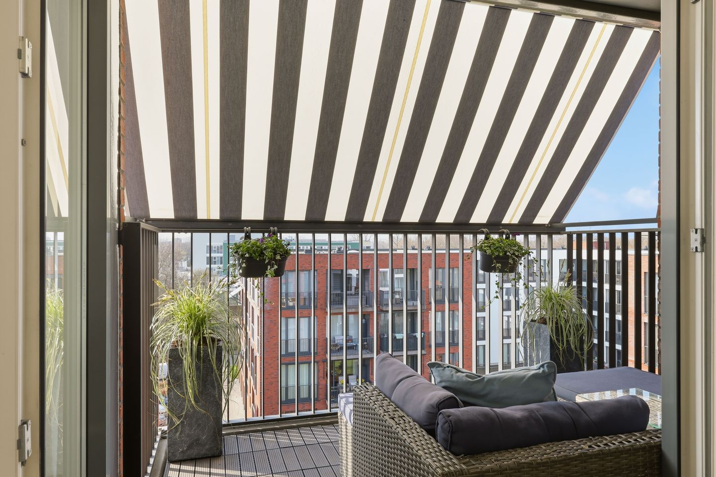 Photo 19 of De Weer 186