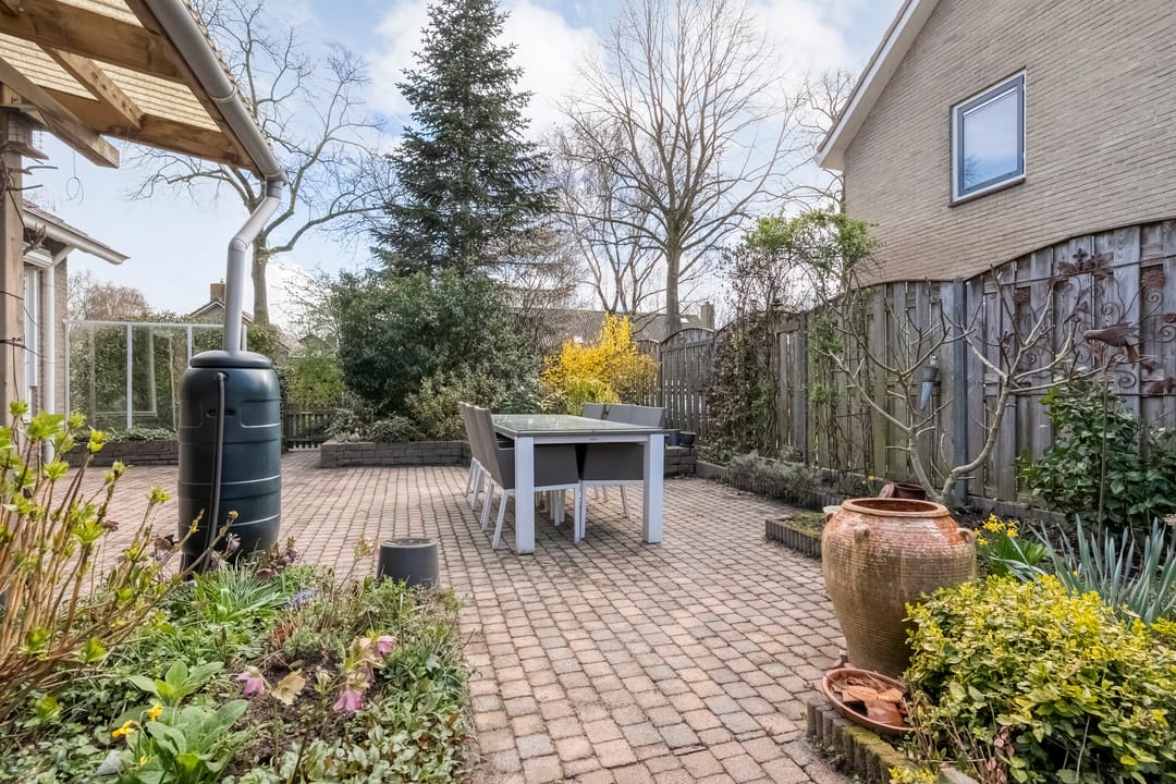 Foto 46 van Hugo de Vrieslaan 17