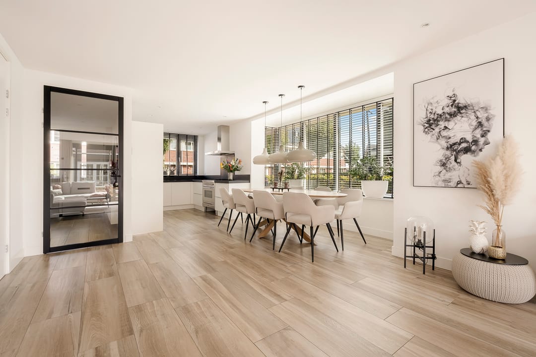 Photo 2 of Witte Ring 123