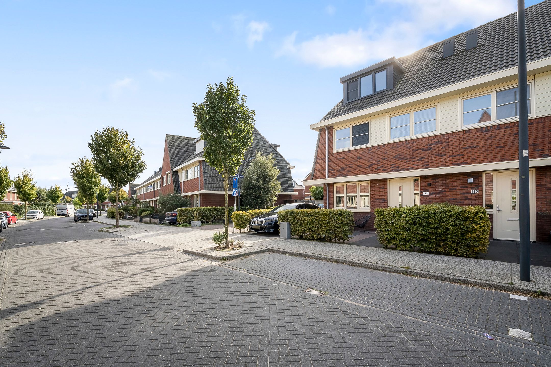 Photo 60 of Witte Ring 123