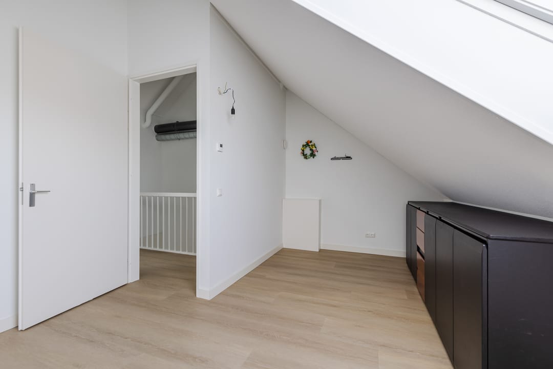 Photo 52 of Penningkruid 88