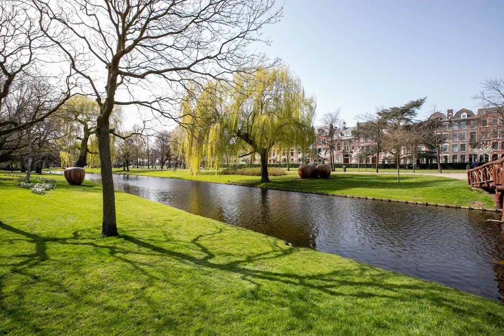 Photo 16 of Claes de Vrieselaan 21-B