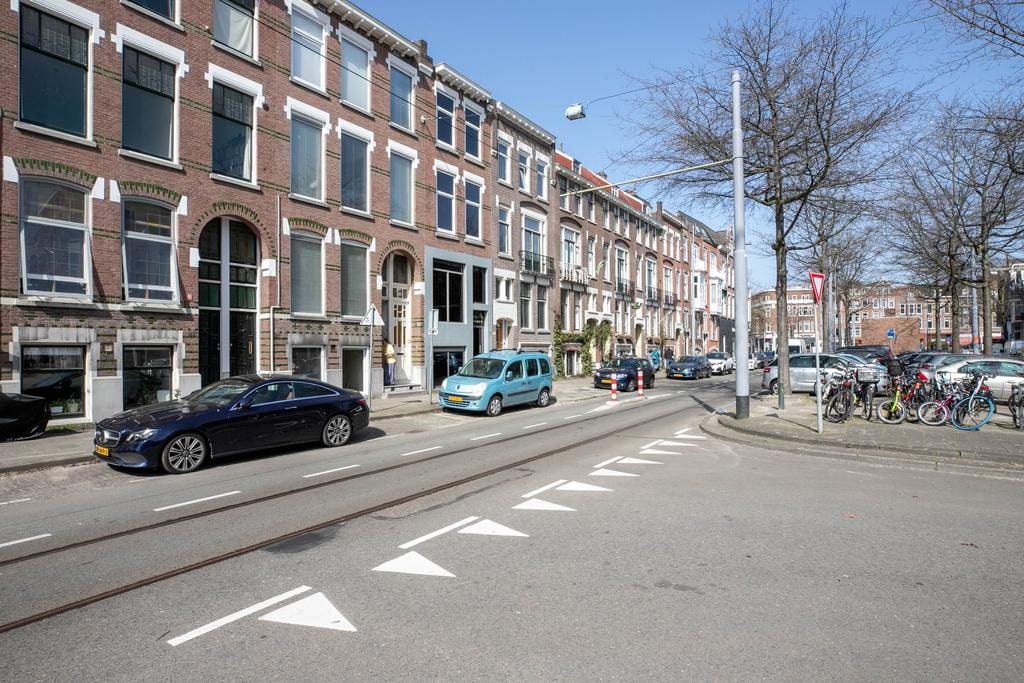 Photo 14 of Claes de Vrieselaan 21-B