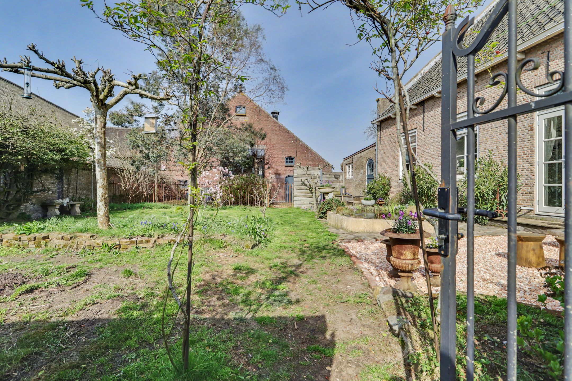 Photo 87 of Lange Broekstraat 2-A