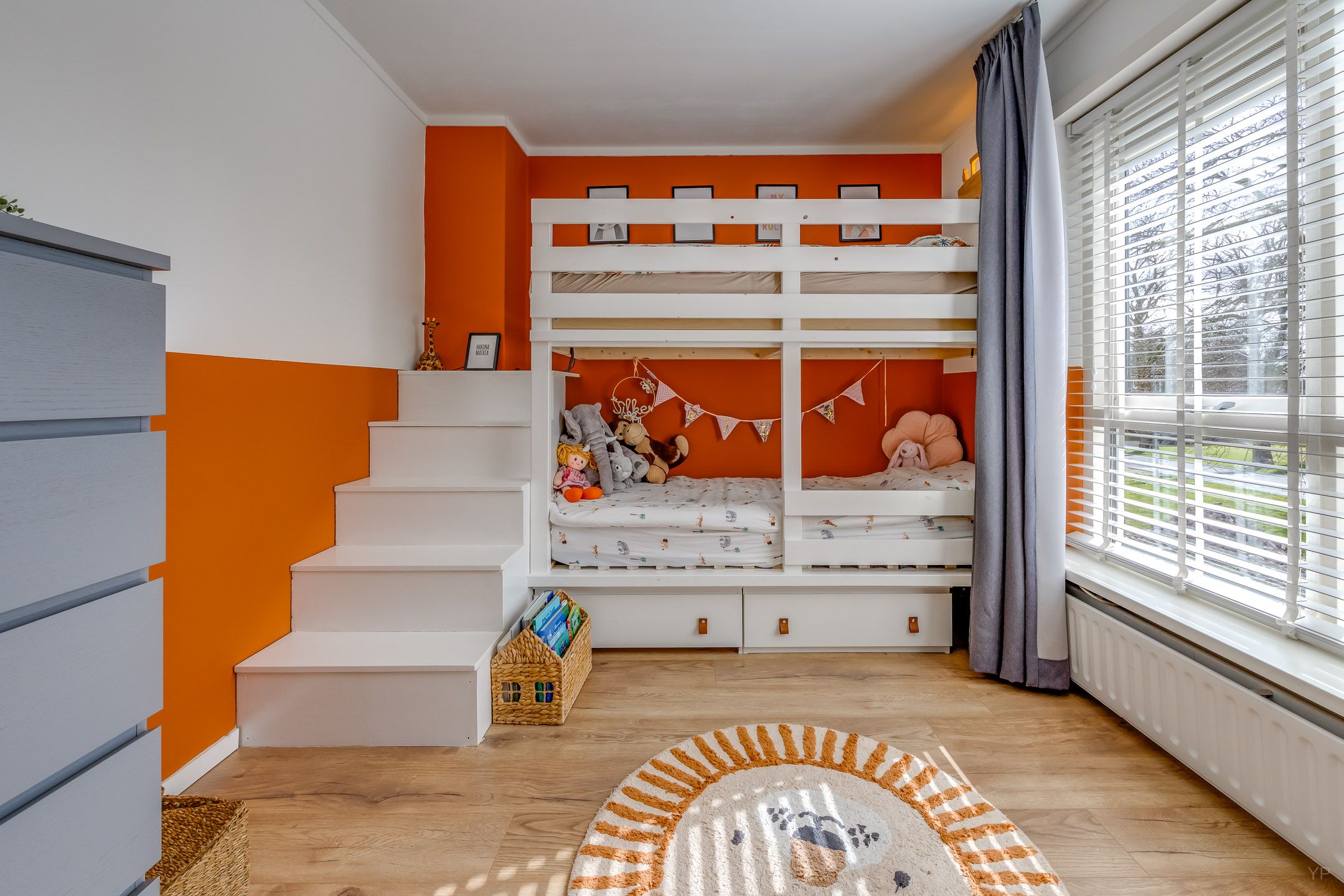 Foto 27 van Burg van Sevenhovenstraat 13