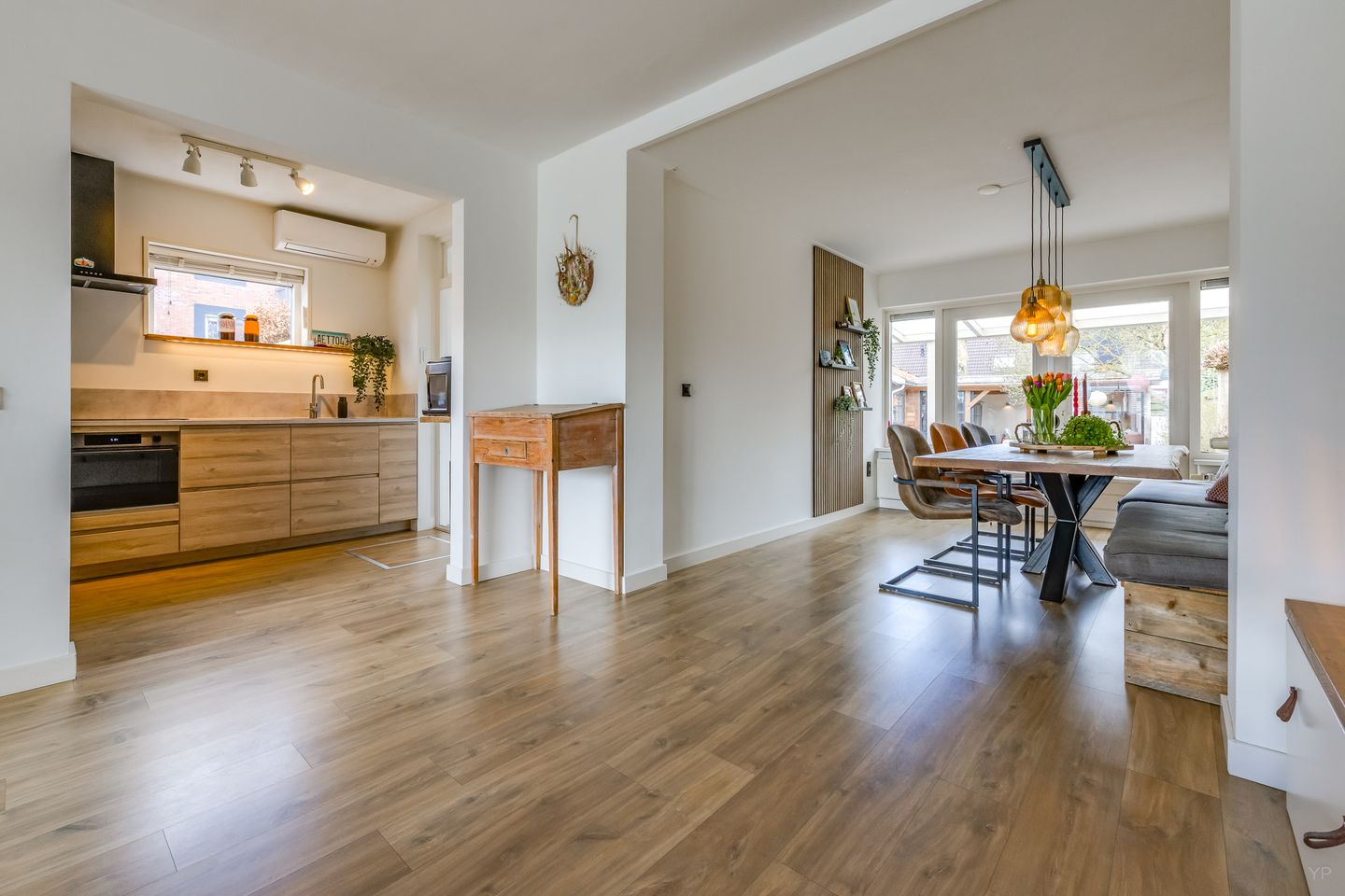 Foto 14 van Burg van Sevenhovenstraat 13