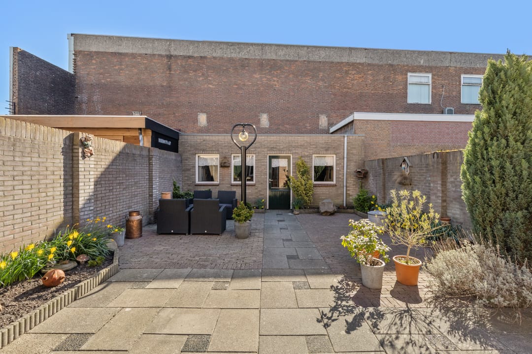 Foto 38 van Spoorstraat 116