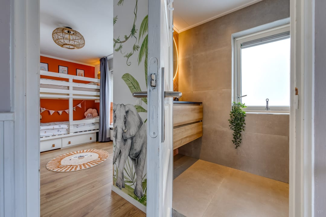 Foto 23 van Burg van Sevenhovenstraat 13