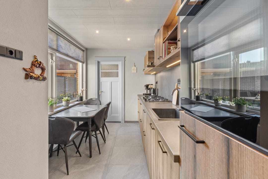 Foto 11 van Spoorstraat 116