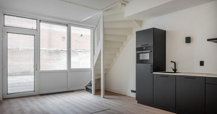 Foto 2 van van Riesenstraat 4