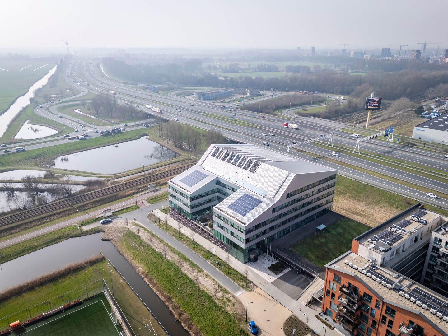 Bekijk foto 2 van Stadhouderslaan 900