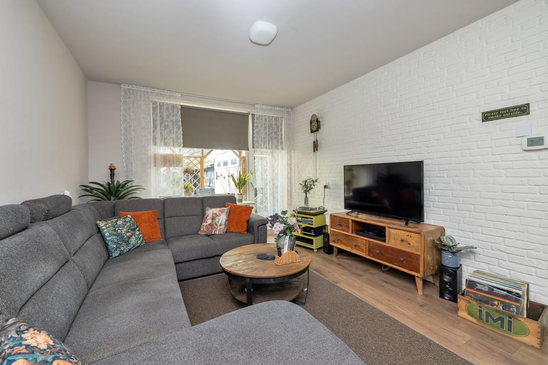 Foto 8 van James Rossstraat 28