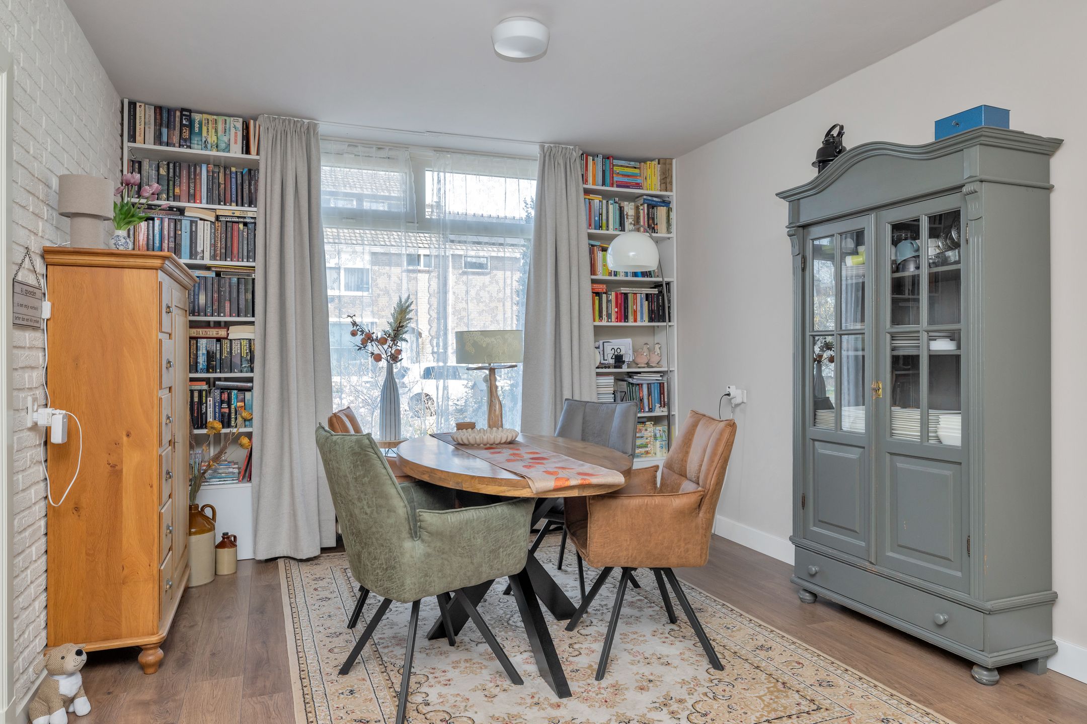 Foto 12 van James Rossstraat 28