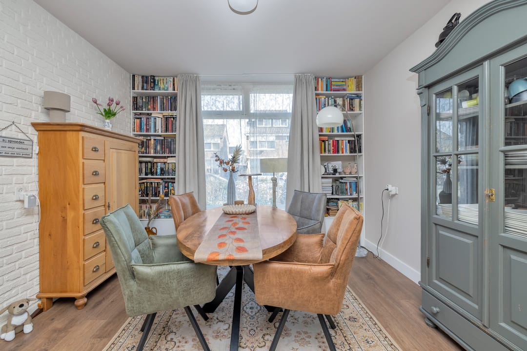 Foto 13 van James Rossstraat 28