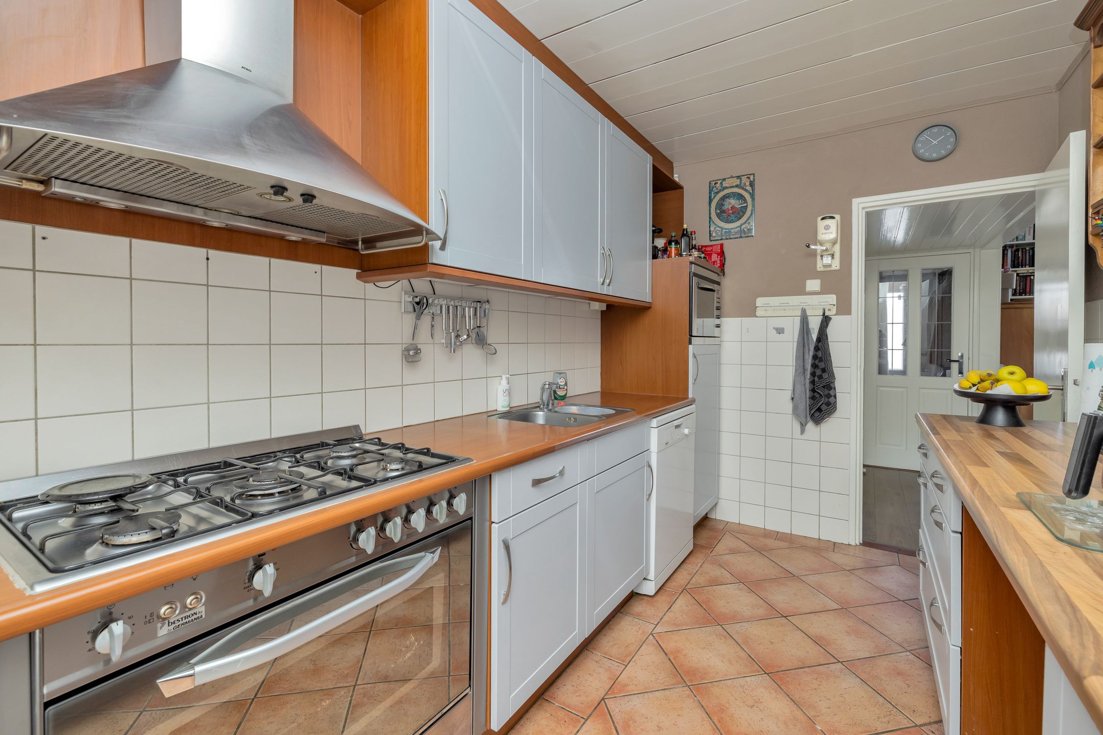 Foto 18 van James Rossstraat 28