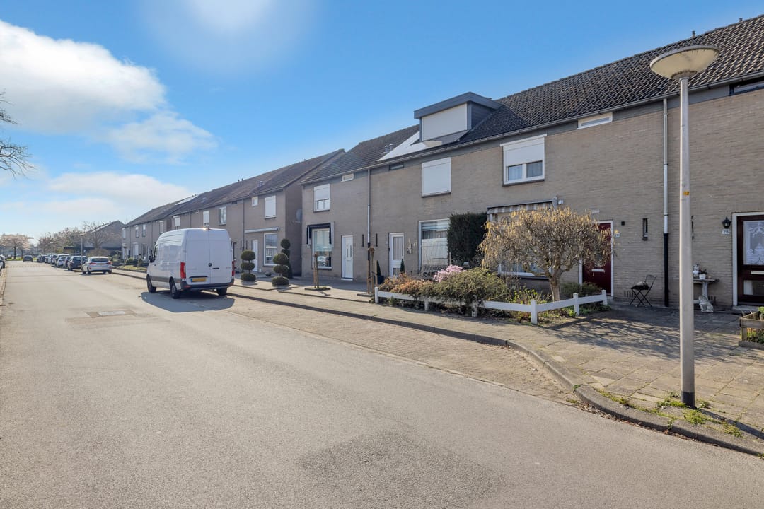 Foto 46 van James Rossstraat 28