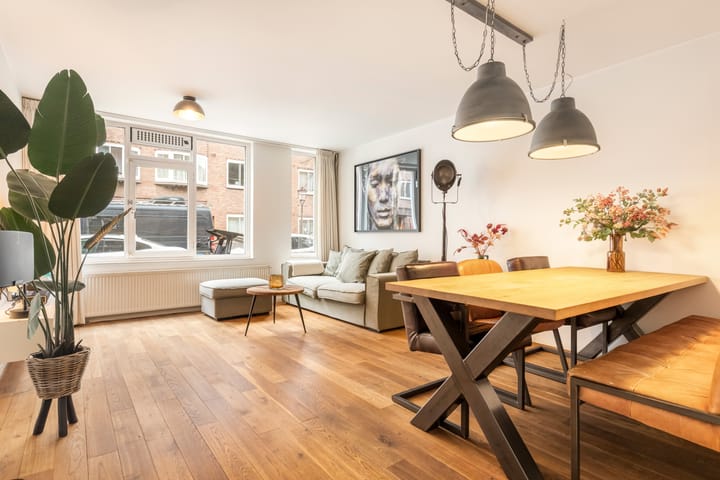 Photo 4 of Lutmastraat 151