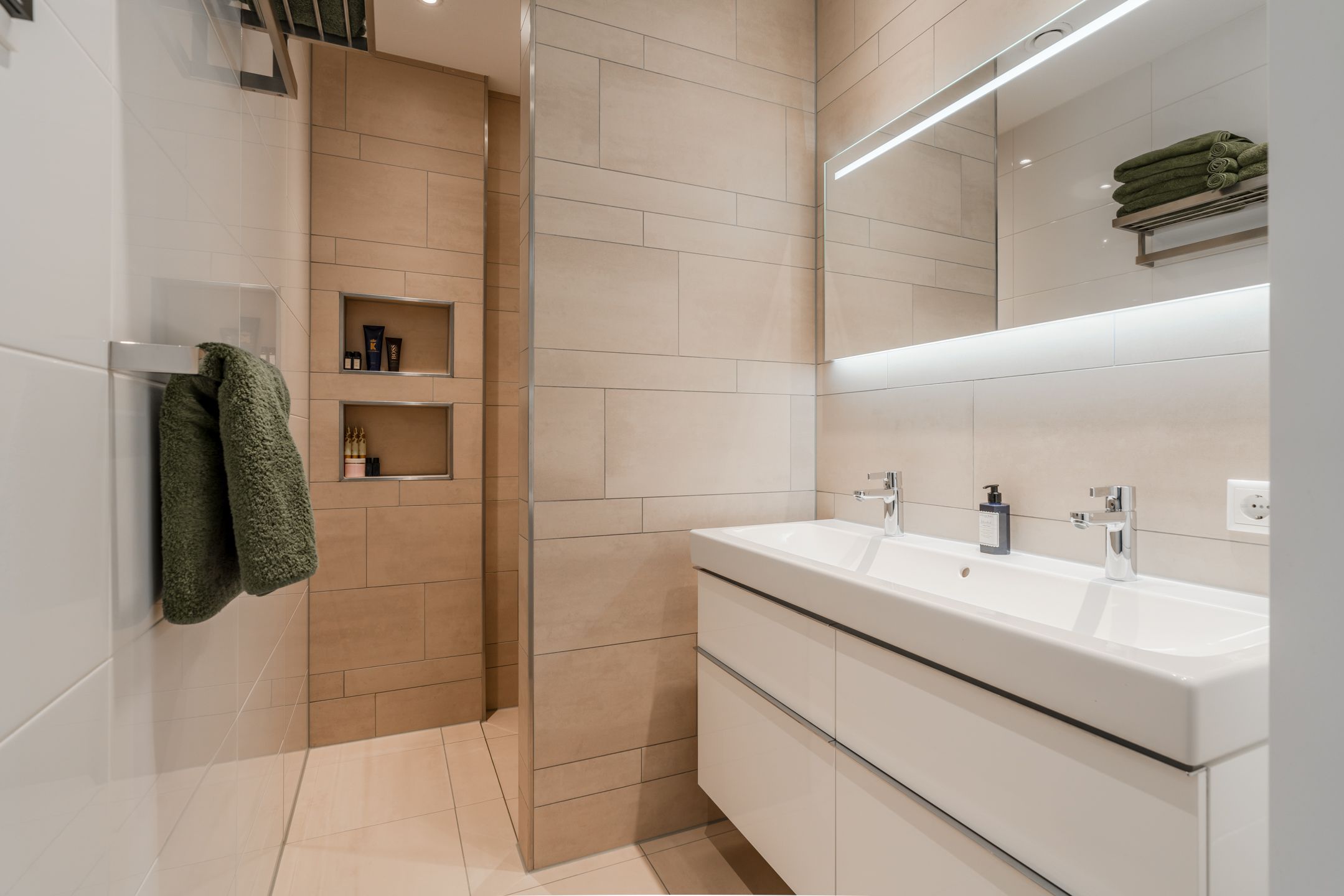 Foto 6 van Carel Willinkgracht 219