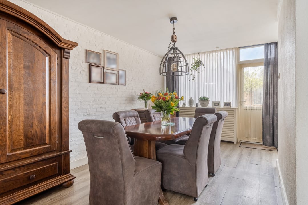 Photo 13 of Donizettistraat 31