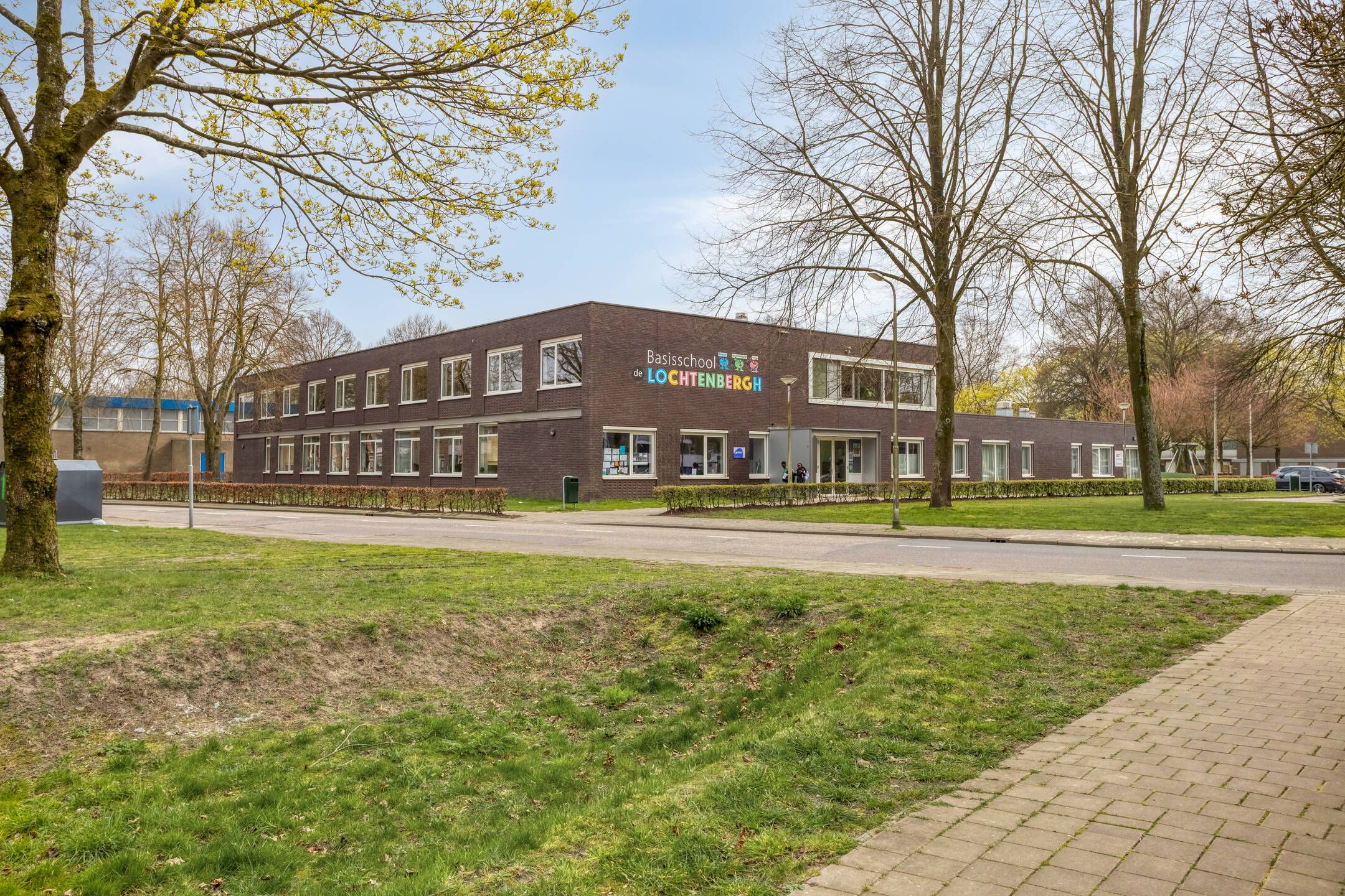 Photo 48 of Donizettistraat 31