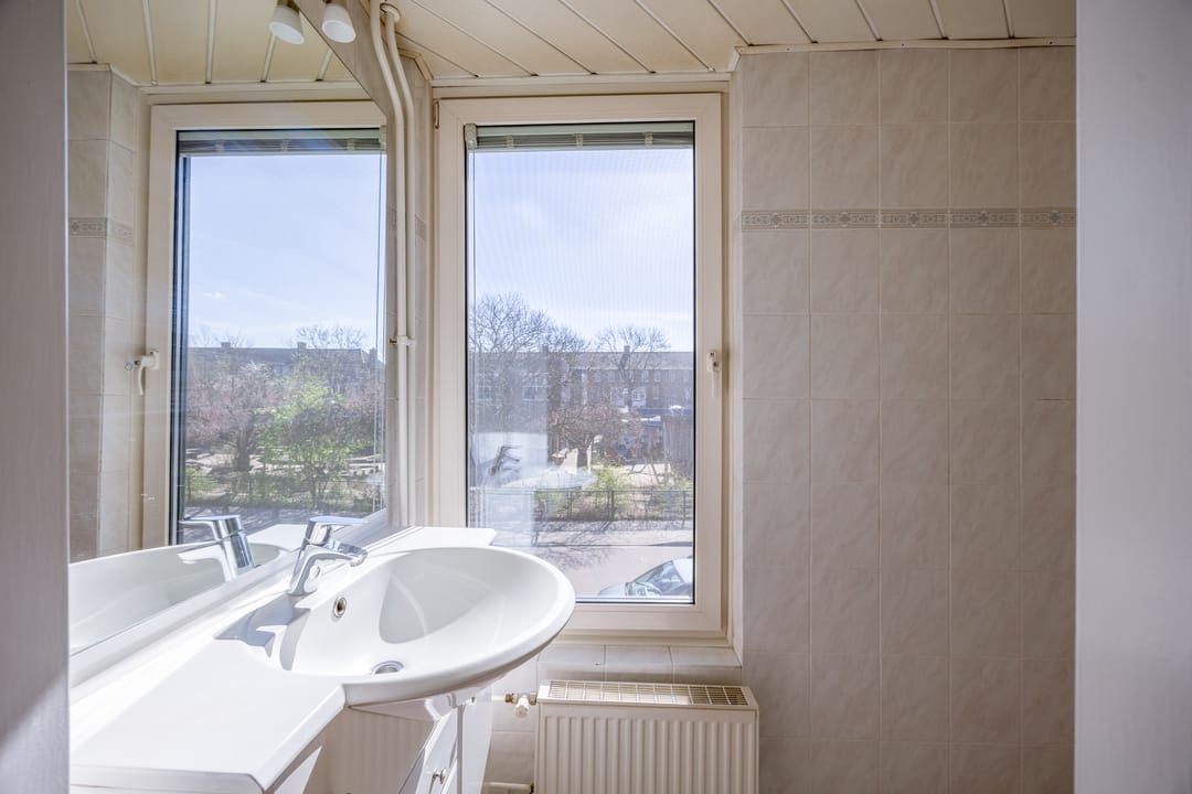 Well-maintained terraced house with four bedrooms in the popular Hees neighborhood of Nijmegen — 22