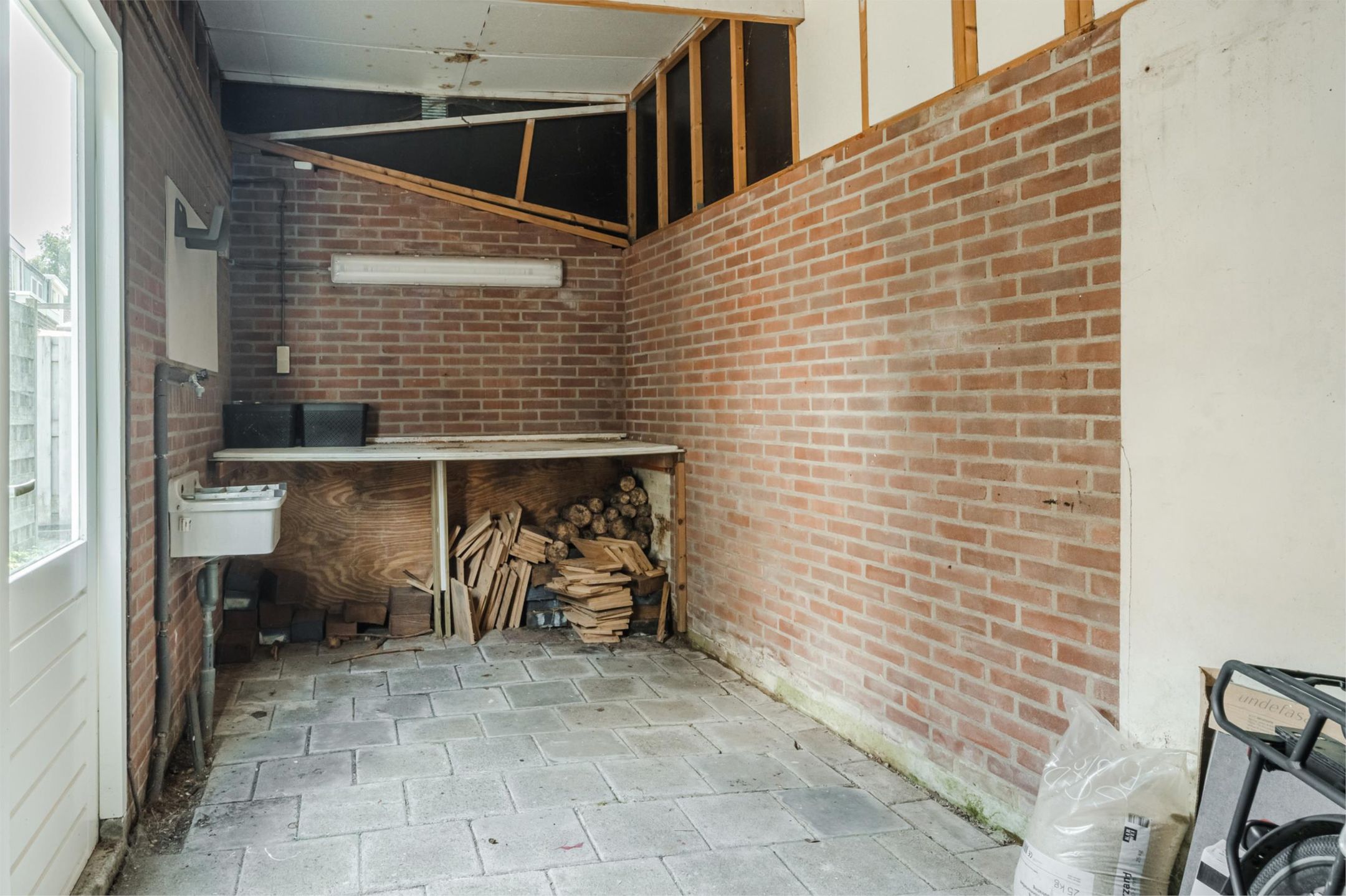 Move-in Ready 1930s Corner House with Modern Comfort by the IJssel — 53