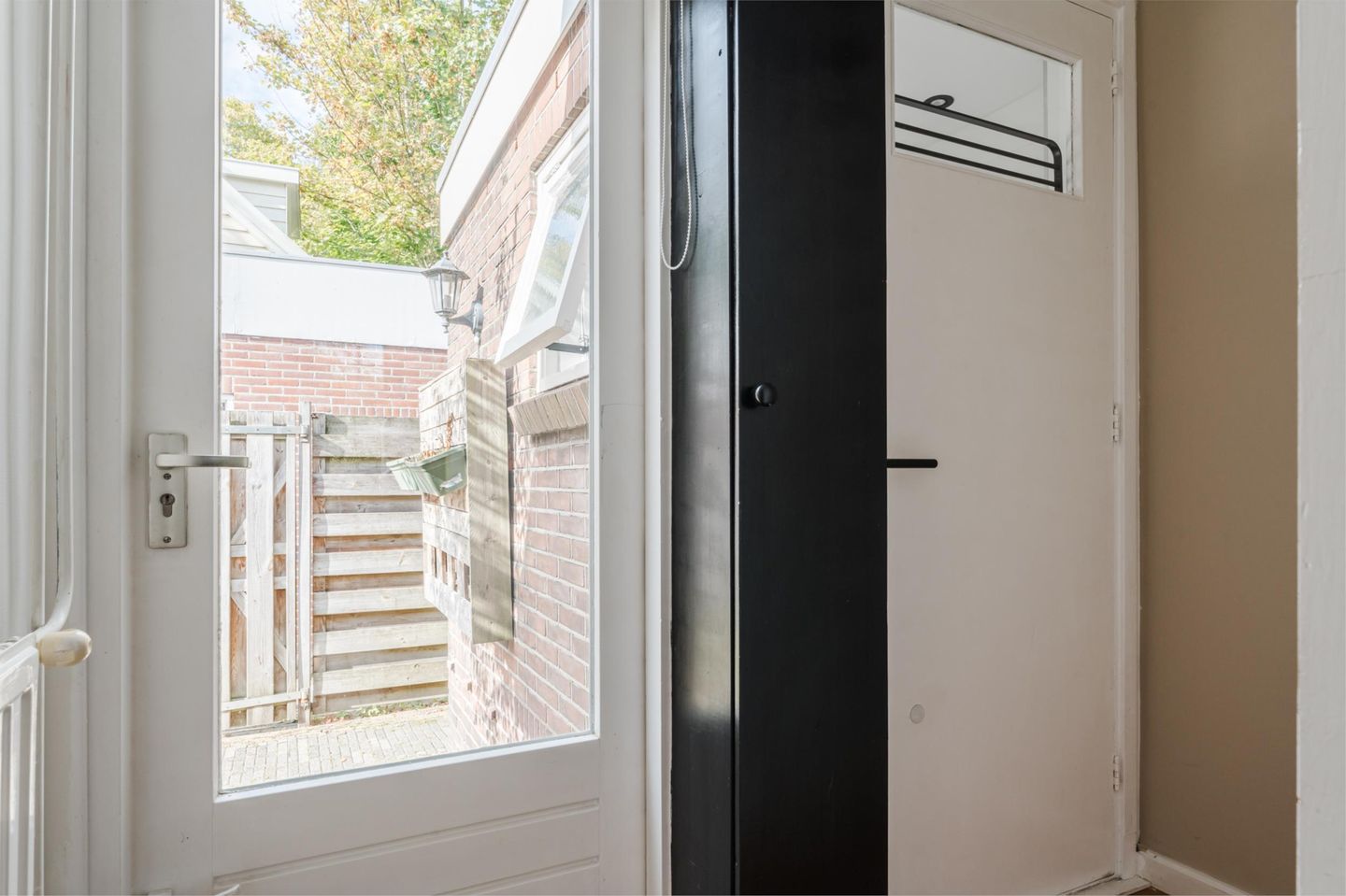 Move-in Ready 1930s Corner House with Modern Comfort by the IJssel — 14