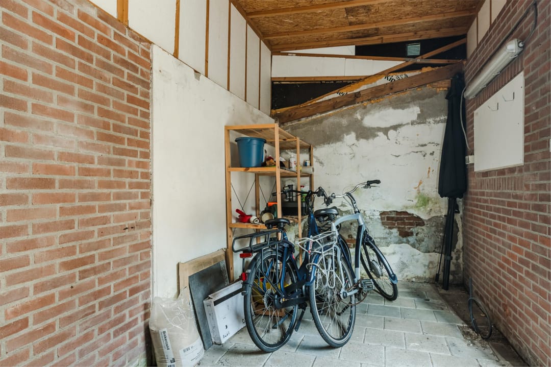 Move-in Ready 1930s Corner House with Modern Comfort by the IJssel — 52