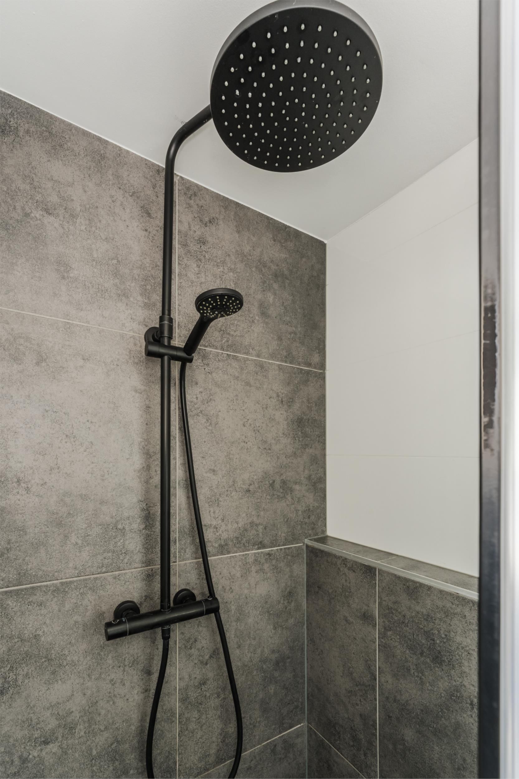 Move-in Ready 1930s Corner House with Modern Comfort by the IJssel — 24