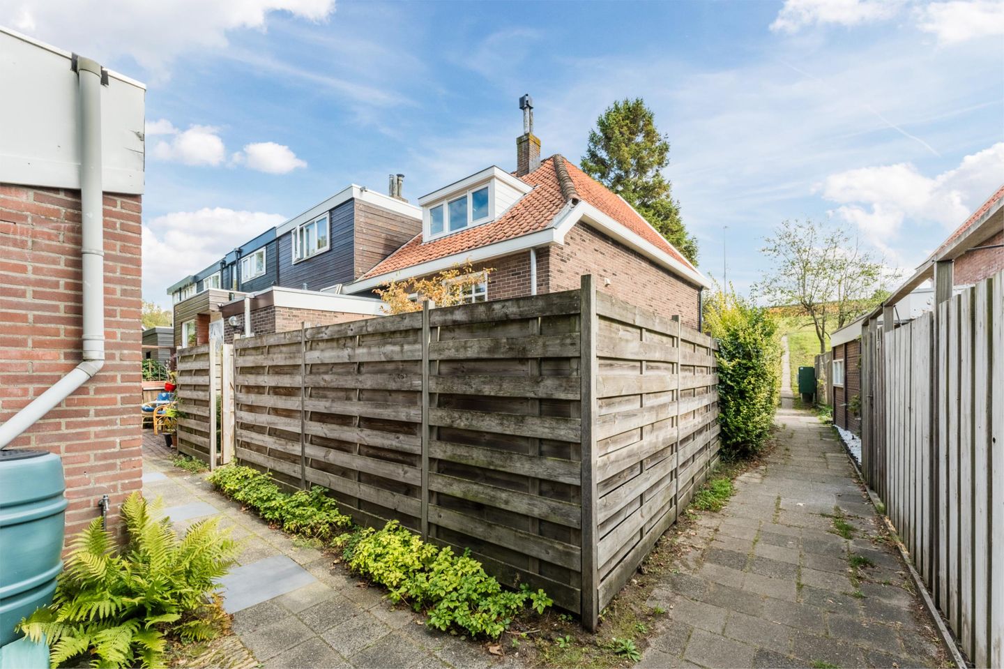 Move-in Ready 1930s Corner House with Modern Comfort by the IJssel — 54