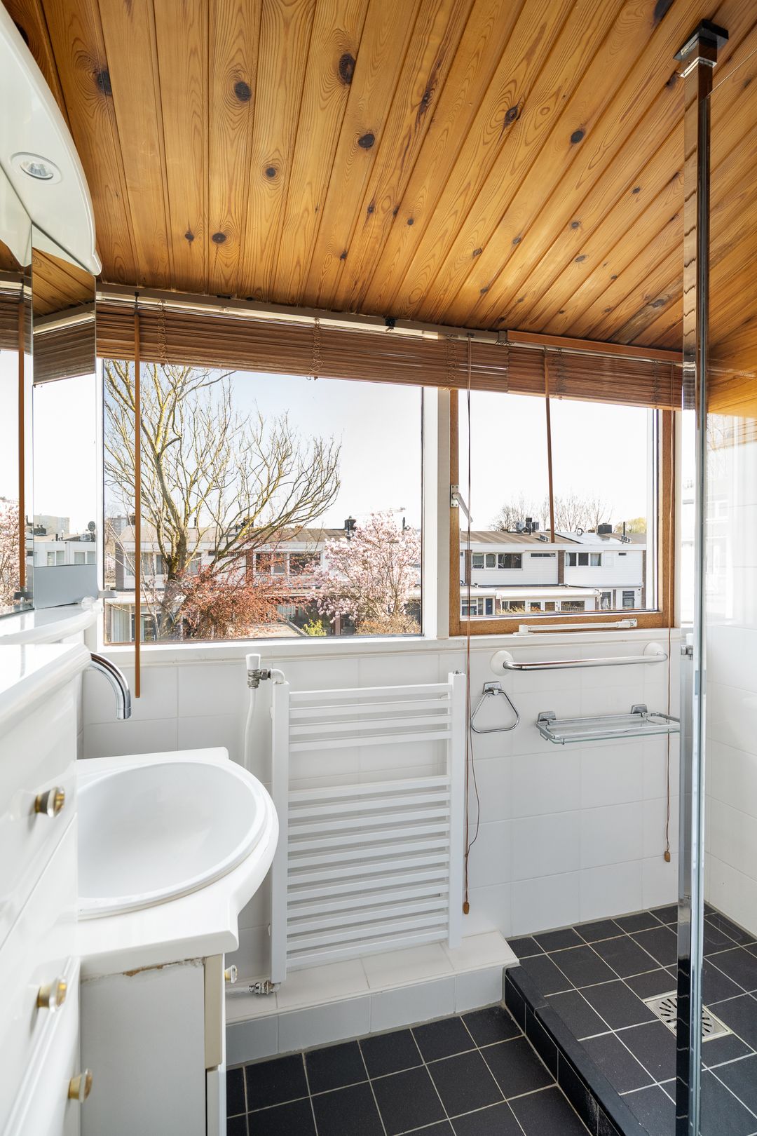 Photo 16 of Gerard Doustraat 34
