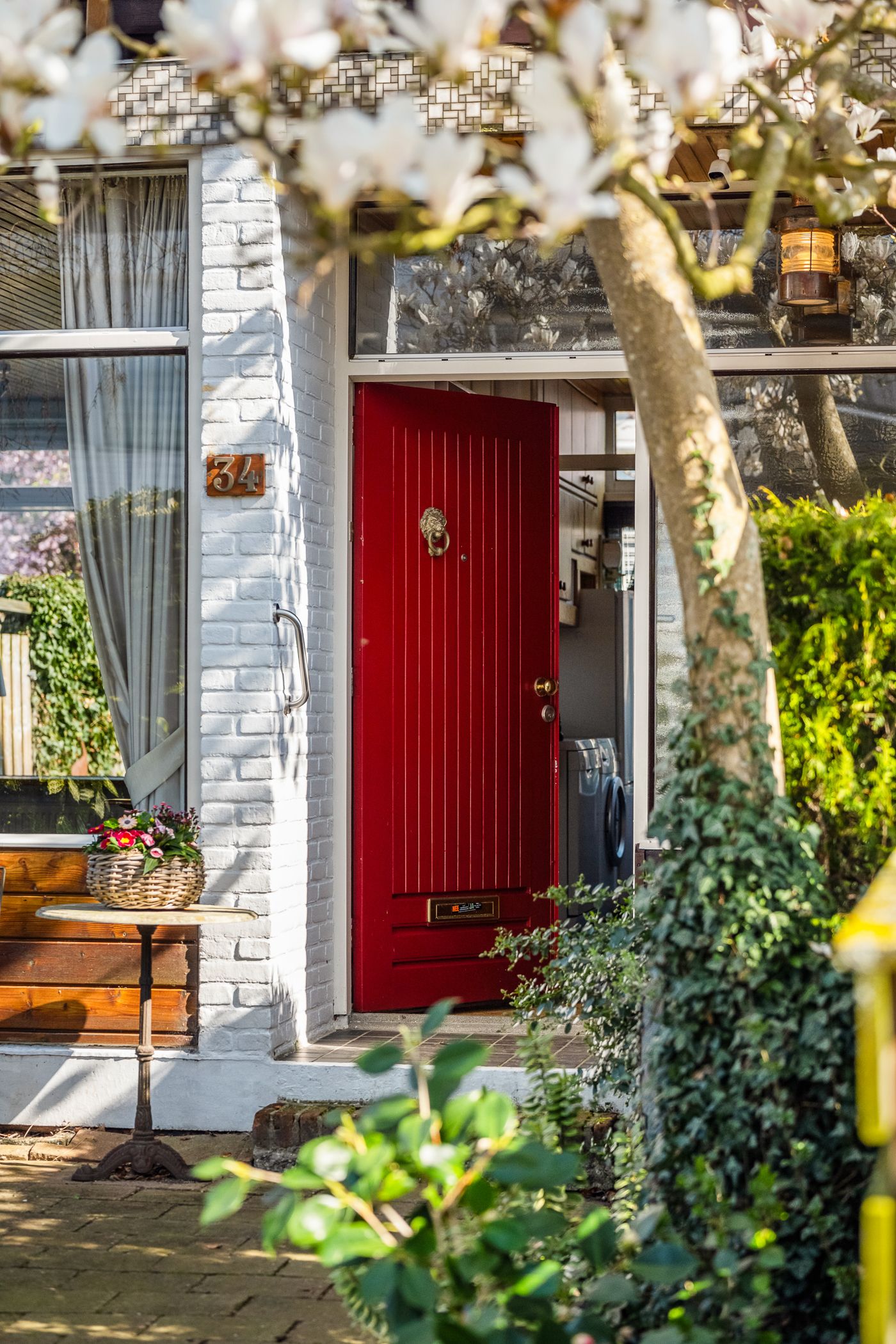 Photo 39 of Gerard Doustraat 34