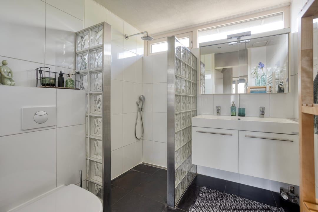 Photo 13 of Wolgastraat 44