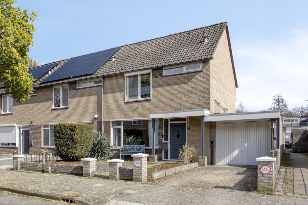 Photo 2 of Wolgastraat 44