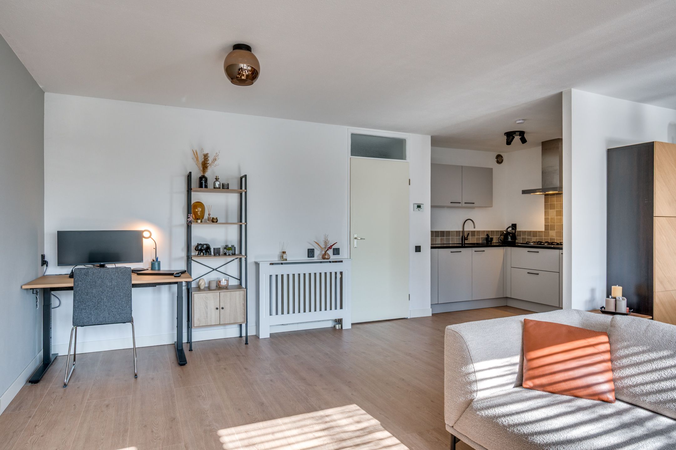 Renovated Apartment with Garage Near Venlo Center — 21