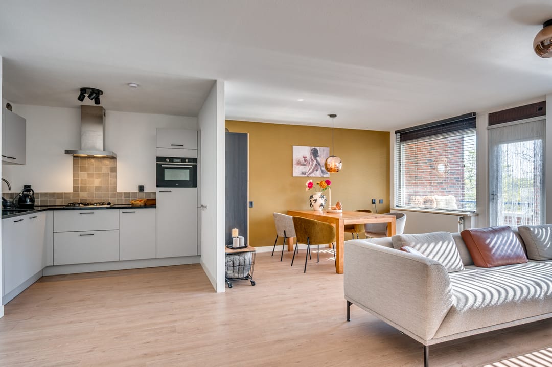 Renovated Apartment with Garage Near Venlo Center — 22