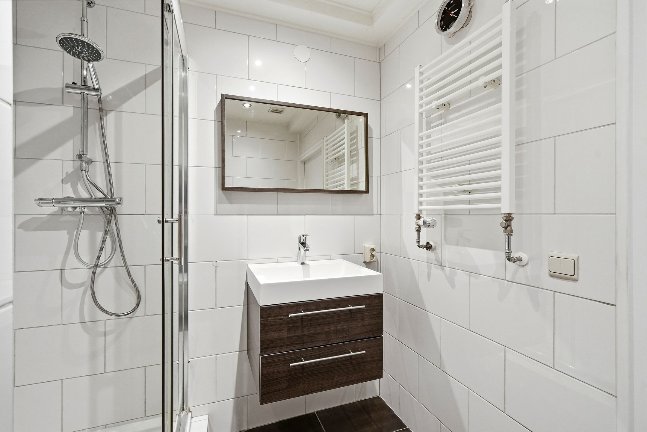 Move-in Ready 3-Room Apartment with Sunny Balconies and Green Views in Middelburg — 17
