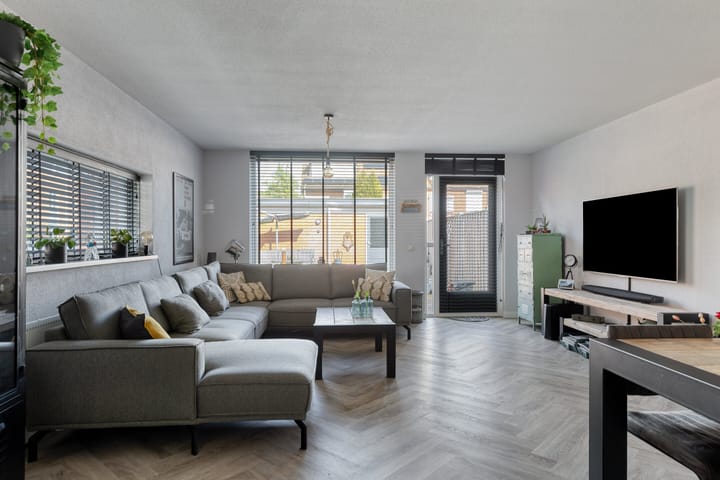 Foto 3 van Mondriaanweg 5