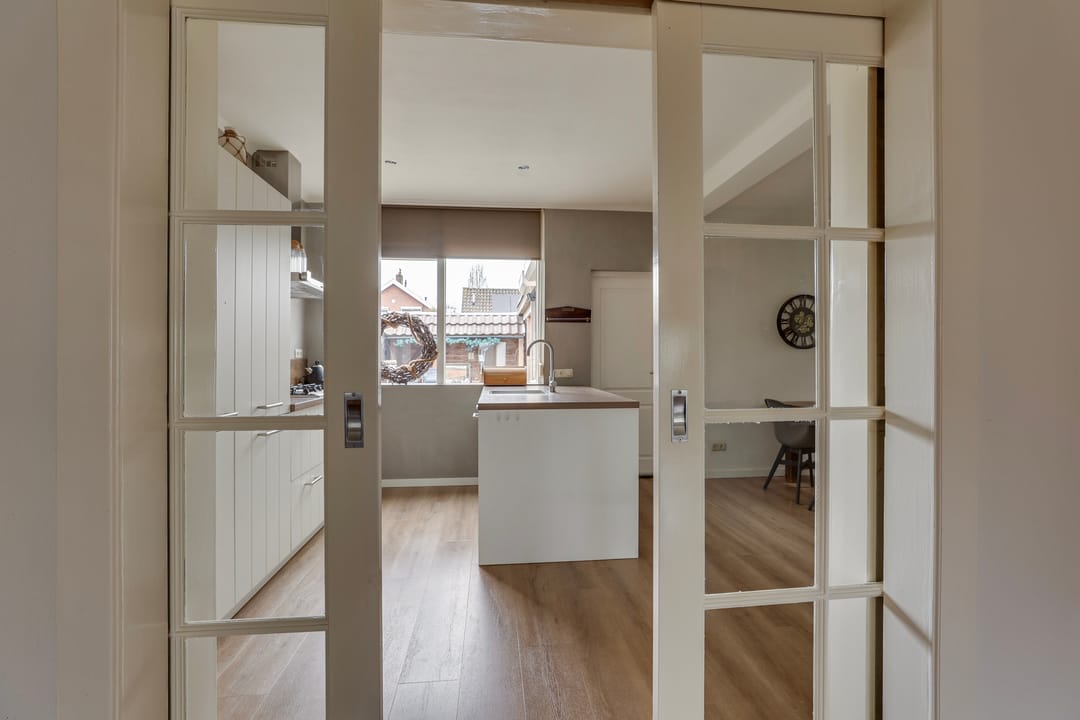 Photo 11 of Bloemstraat 13