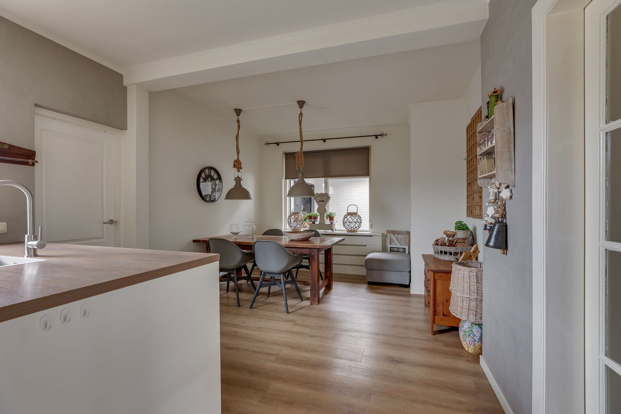 Photo 12 of Bloemstraat 13