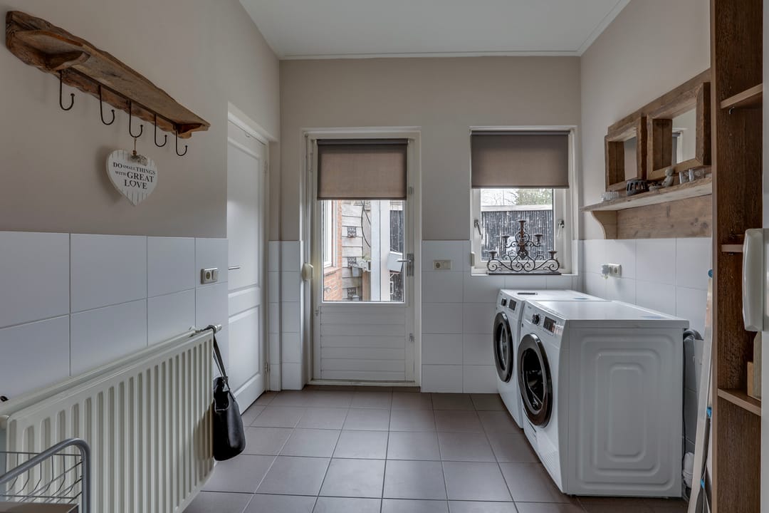 Photo 17 of Bloemstraat 13