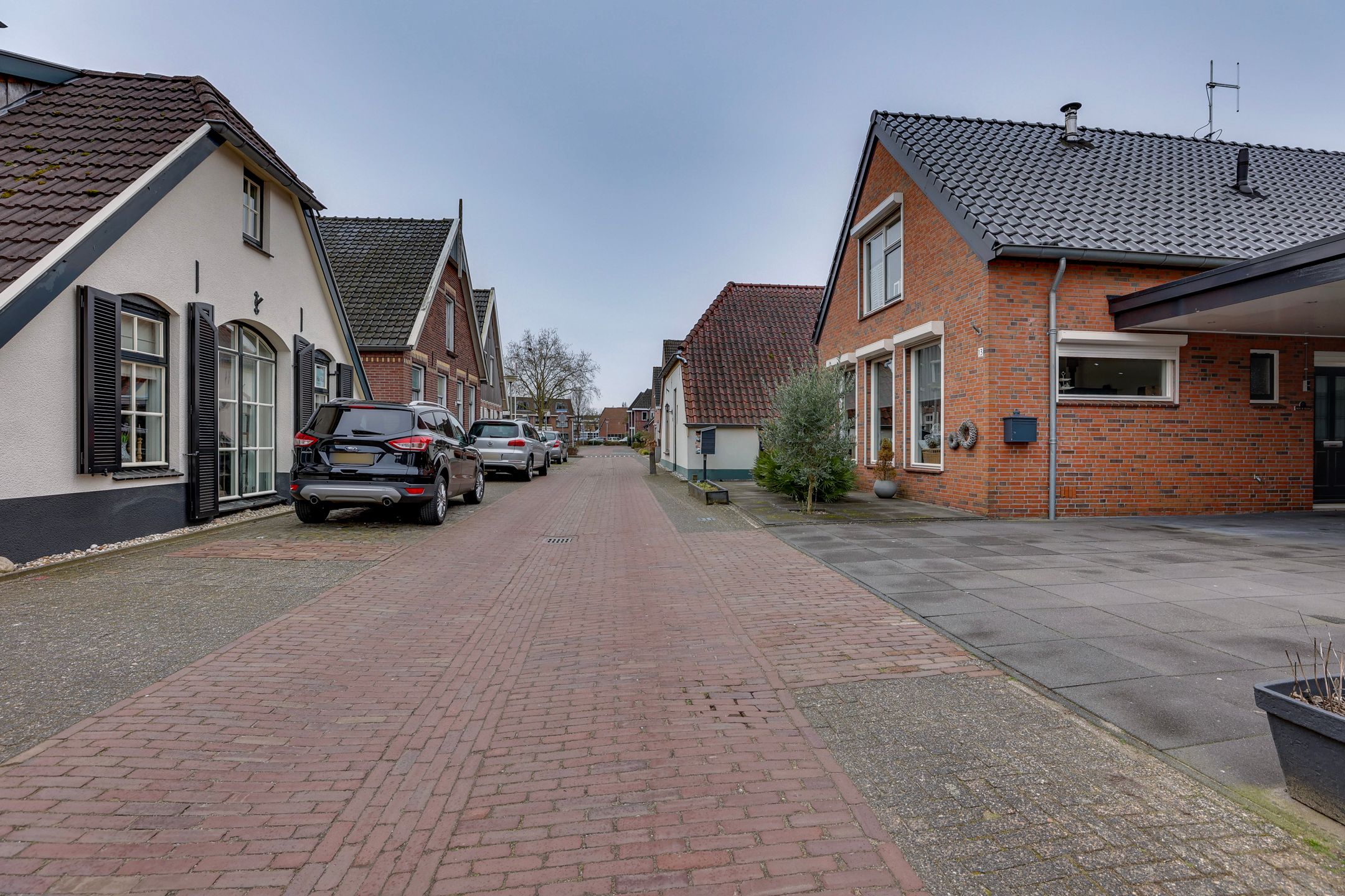 Photo 36 of Bloemstraat 13
